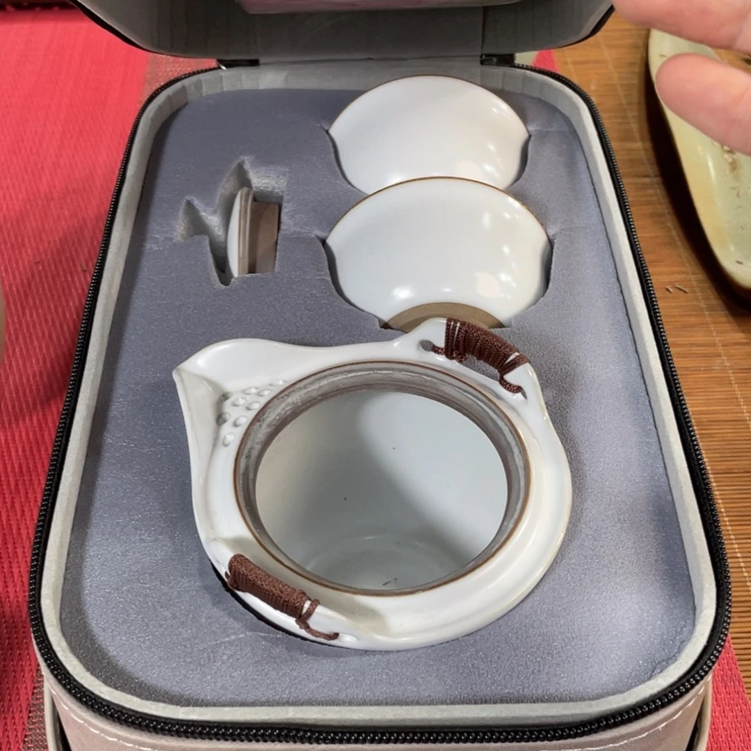 瓷片。。。。。。。。。。。。。。。。。。。