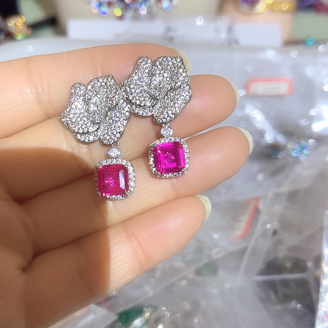 钨金璀璨夺目耀眼