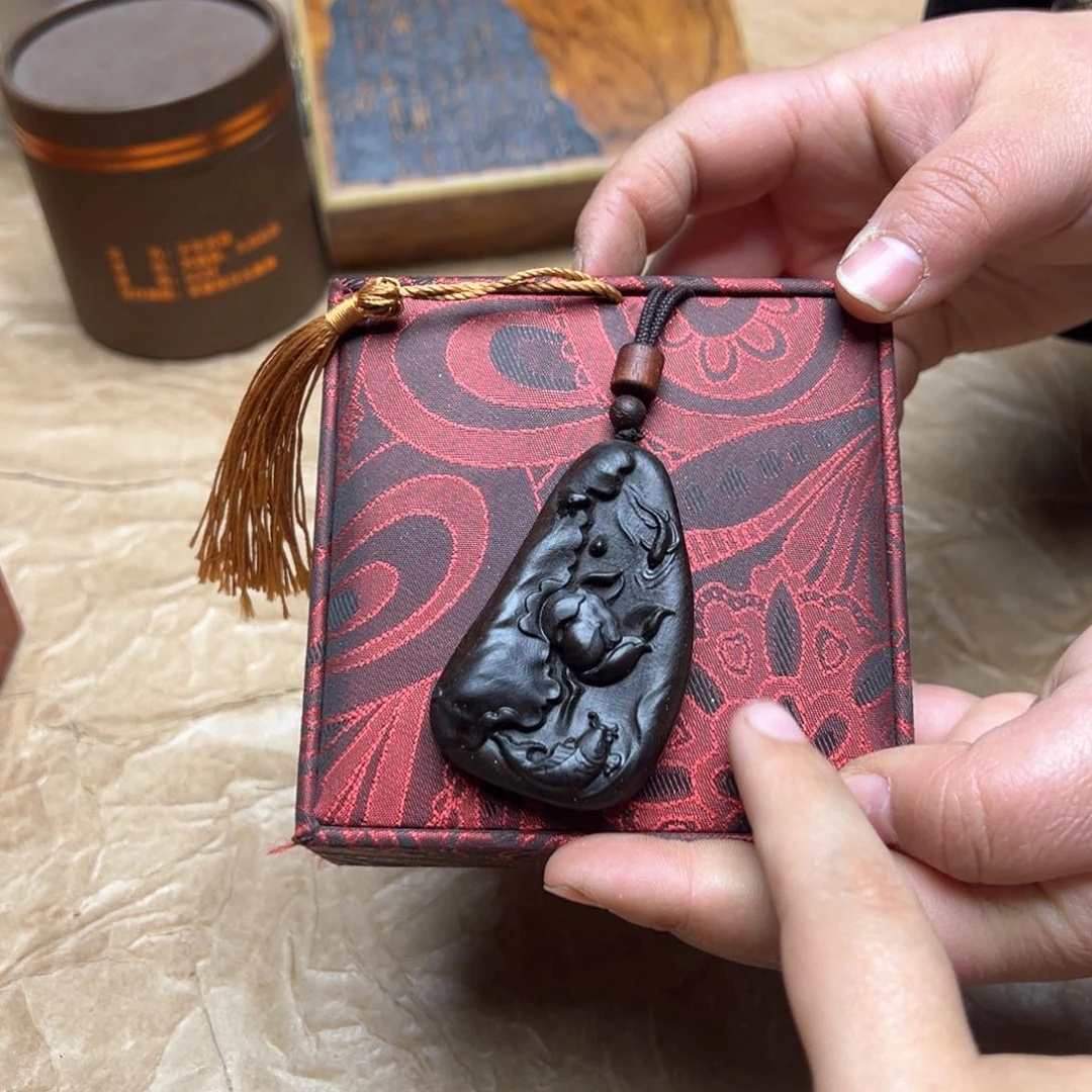 大叶紫檀（黑酸枝木类）