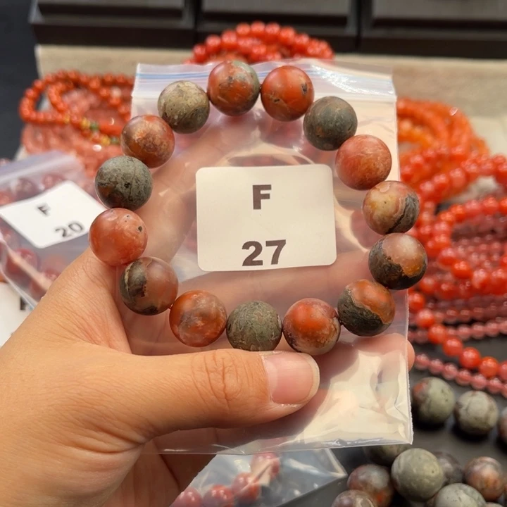 南红玛瑙未镶嵌多样性发货默认微瑕称重15mm