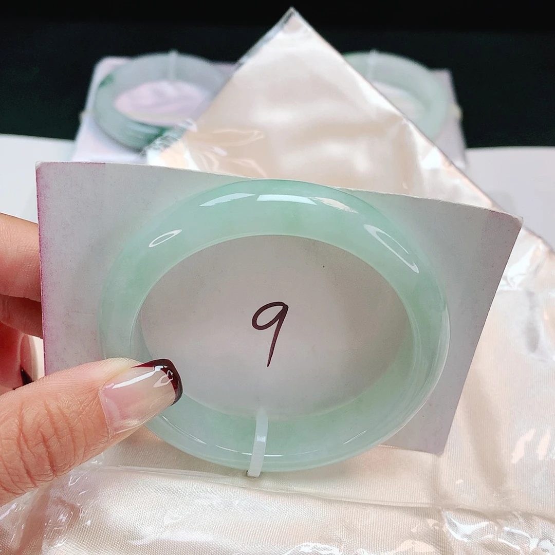 翡翠未镶嵌手镯 正圈54+