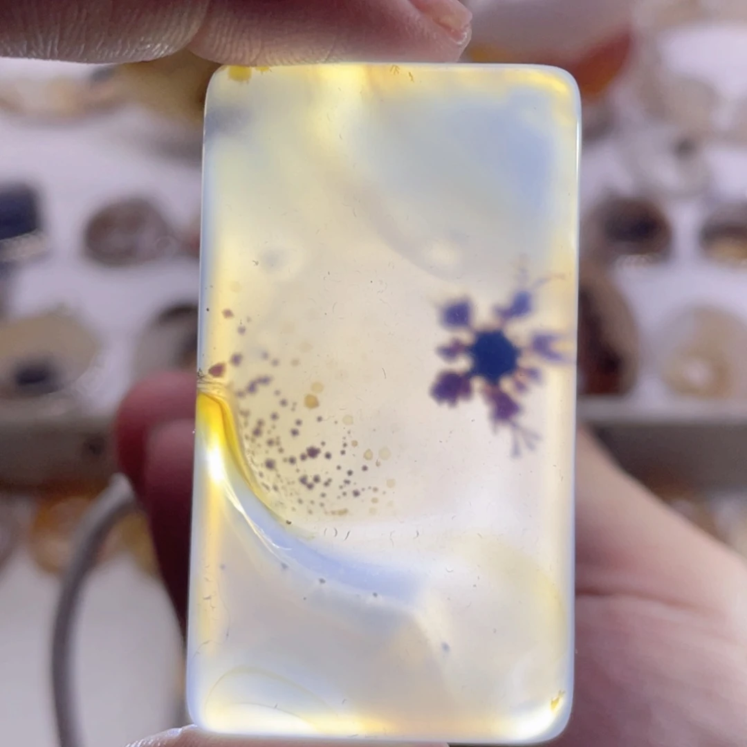 玛瑙/玉髓未镶嵌珠宝奇石