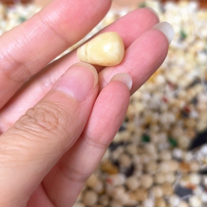 裸石蜜蜡未镶嵌10.5mm一个
