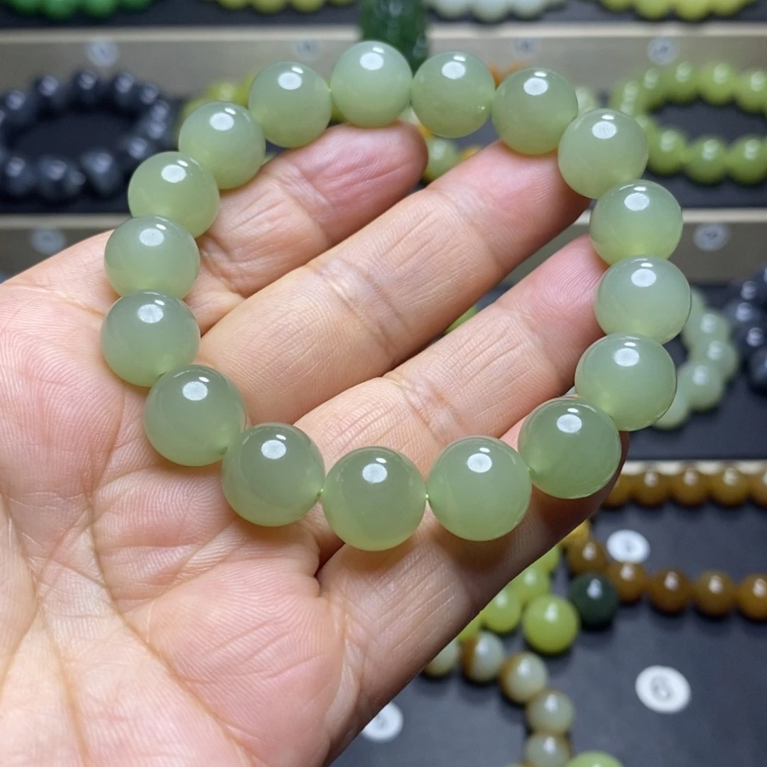 和田玉未镶嵌手串