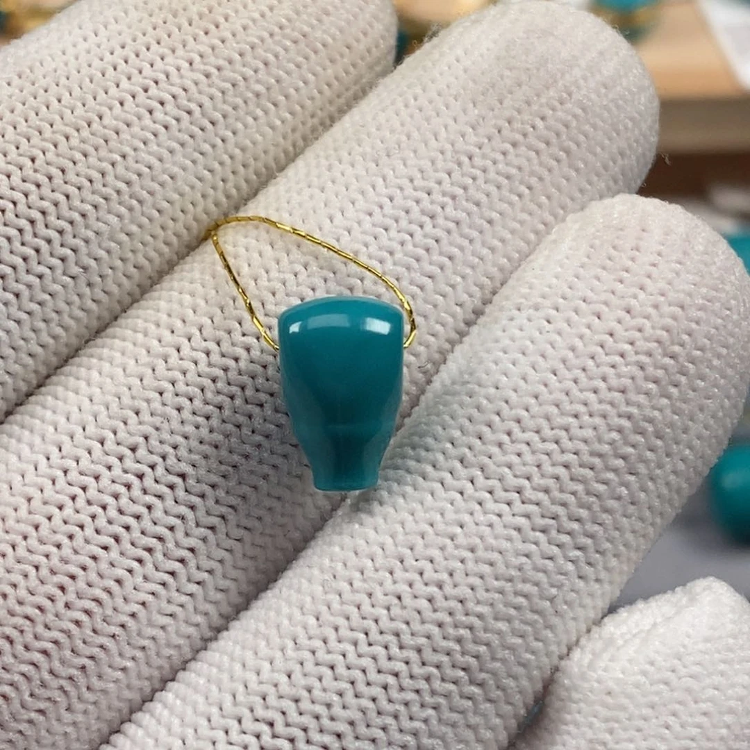 未镶嵌绿松石珠宝奇石偶*700