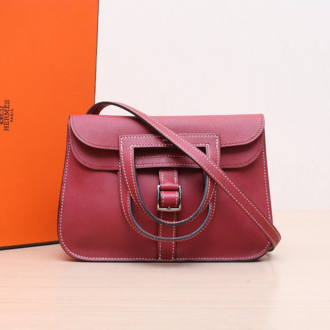 95新 Hermes/爱马仕 活动黑黑 Halzan MINI 石榴红 X刻 银扣 包