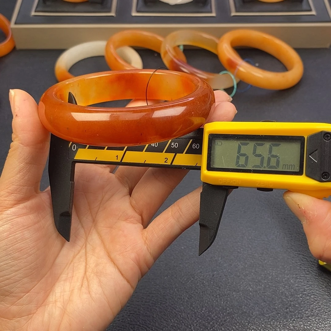 19号高冰冰红饱满洒金