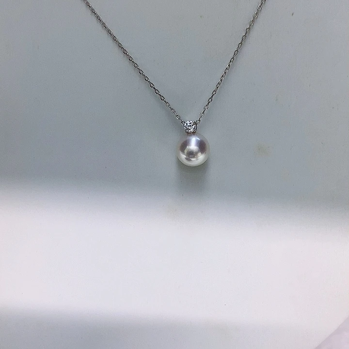 18K金镶嵌吊坠8.5-9海水珍珠