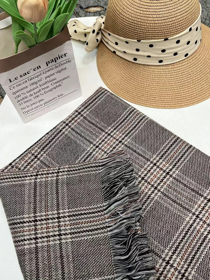 四边拆须杨羊绒羊毛披肩