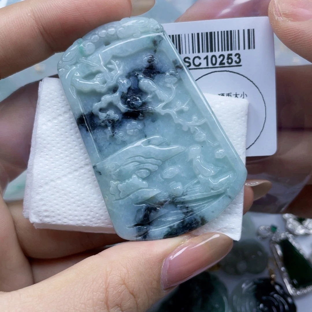 翡翠未镶嵌吊坠(不含链)
