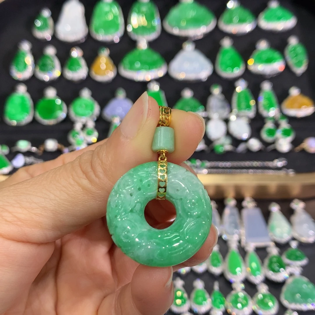 翡翠18K金镶嵌吊坠(不含链)