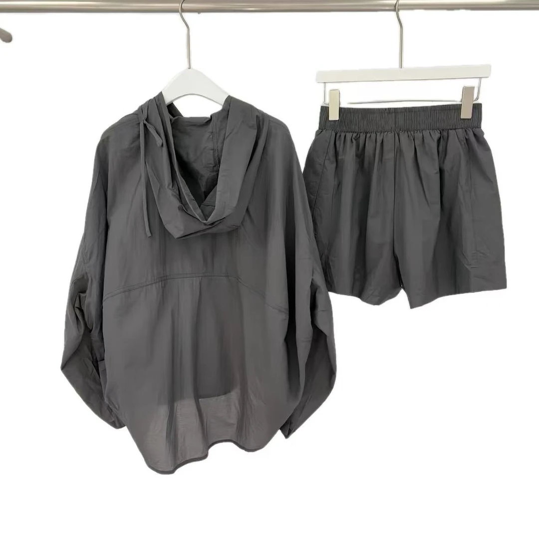 老钱风慵懒松弛氛围感休闲日常宽松大板型两件套轻薄大码女装套装