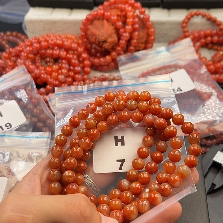 南红玛瑙未镶嵌多样性发货默认微瑕称重7mm