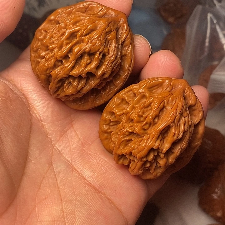 文玩核桃吊坠虎头41