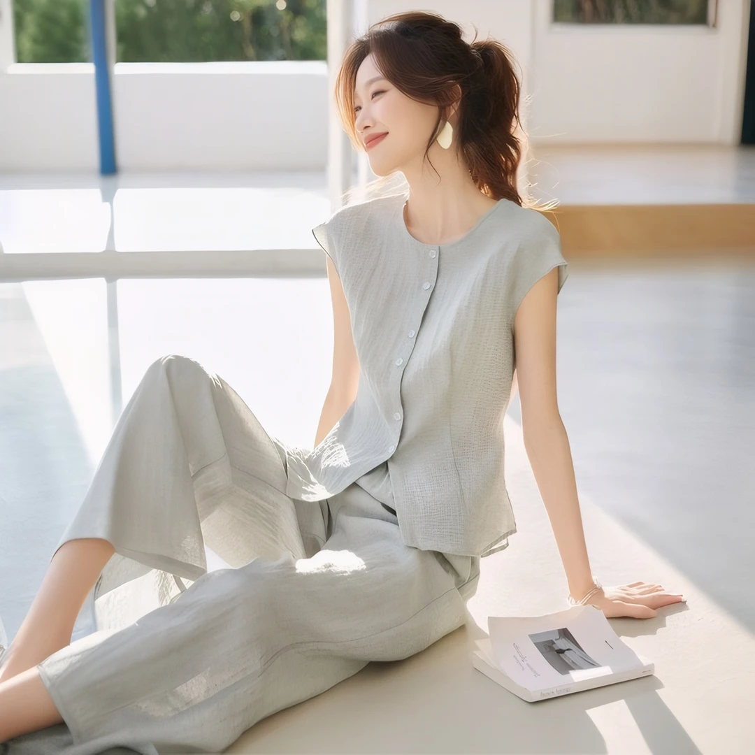 时尚通勤圆领松弛感显瘦无袖上衣长裤两件套2025夏新款裤子套装女