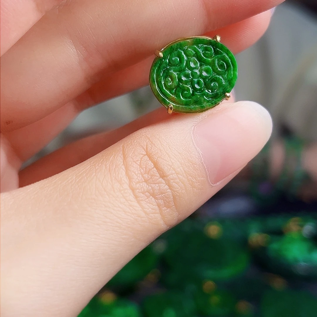 颈饰银S925镶嵌翡翠多样性