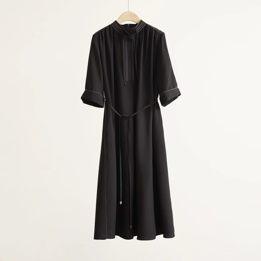 伽D高姆米重磅桑蚕丝弹力缎立领收腰系带女士连衣裙（250589）