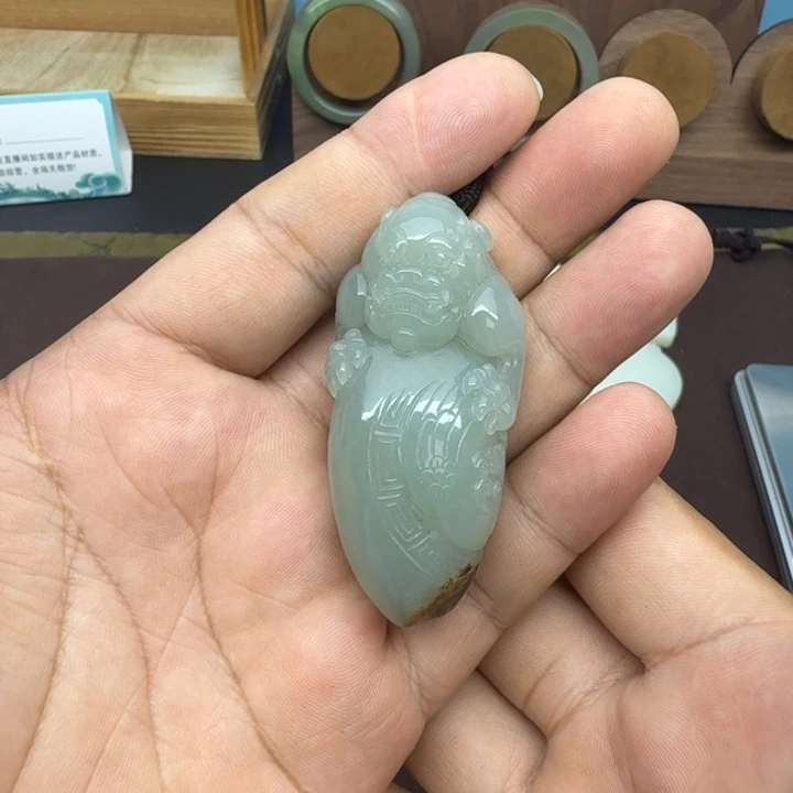 颈饰未镶嵌和田玉丶*乂