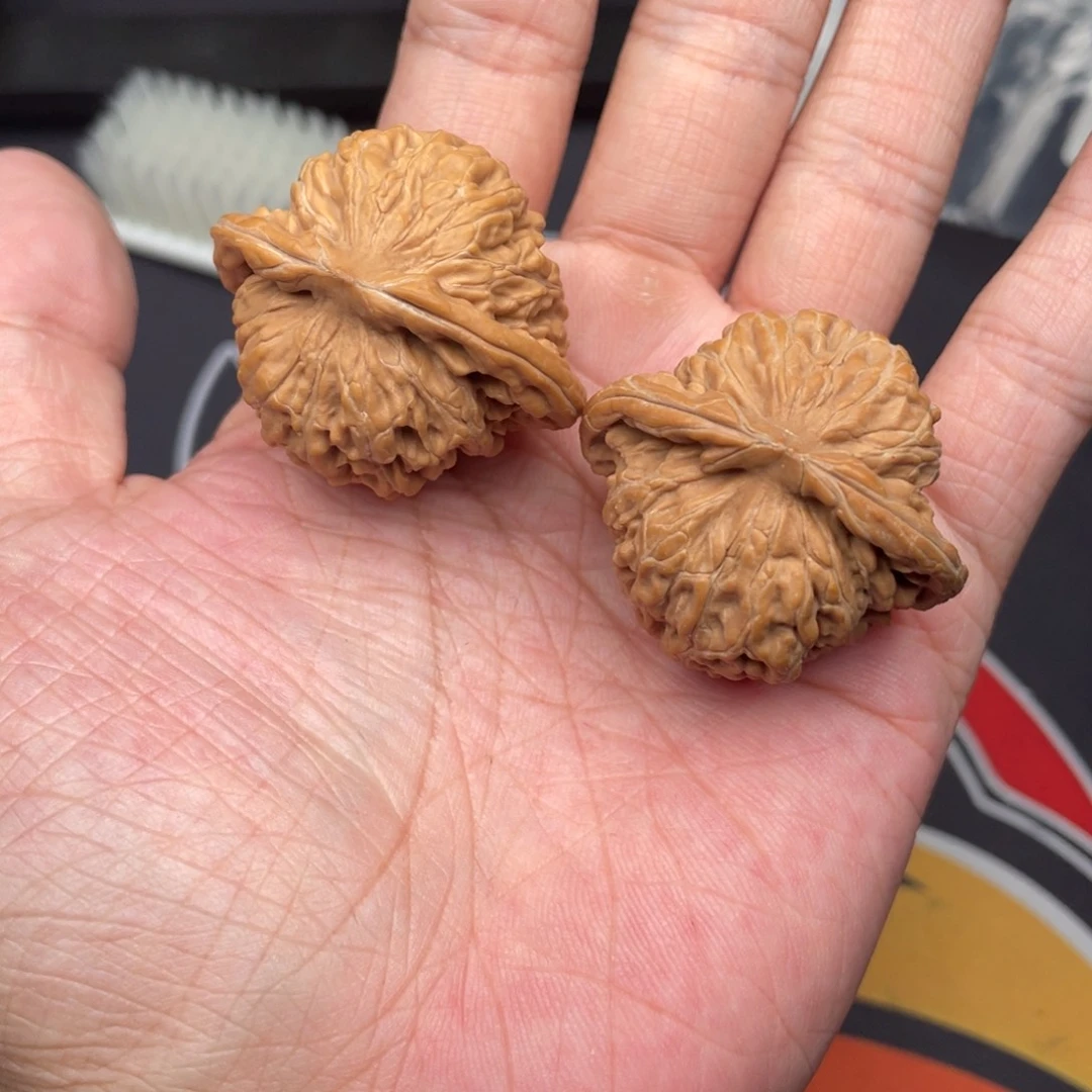 ゛***怀文玩核桃吊坠汗高楼