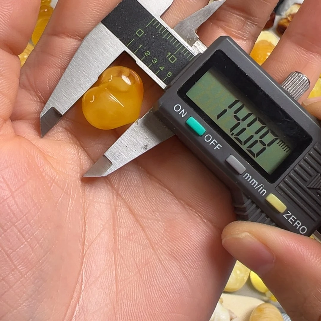 蜜蜡未镶嵌裸石蜜蜡