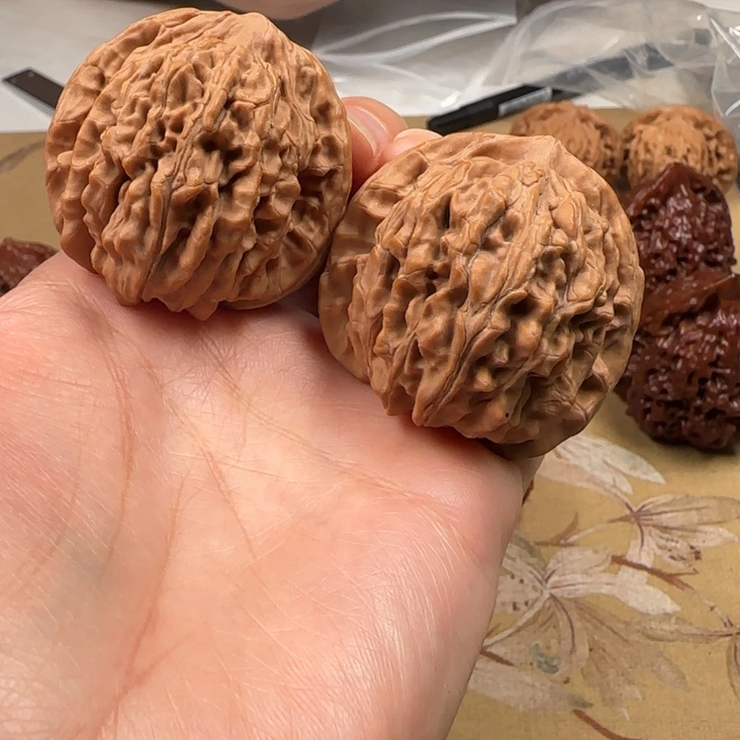 文玩核桃吊坠山地楼42-16