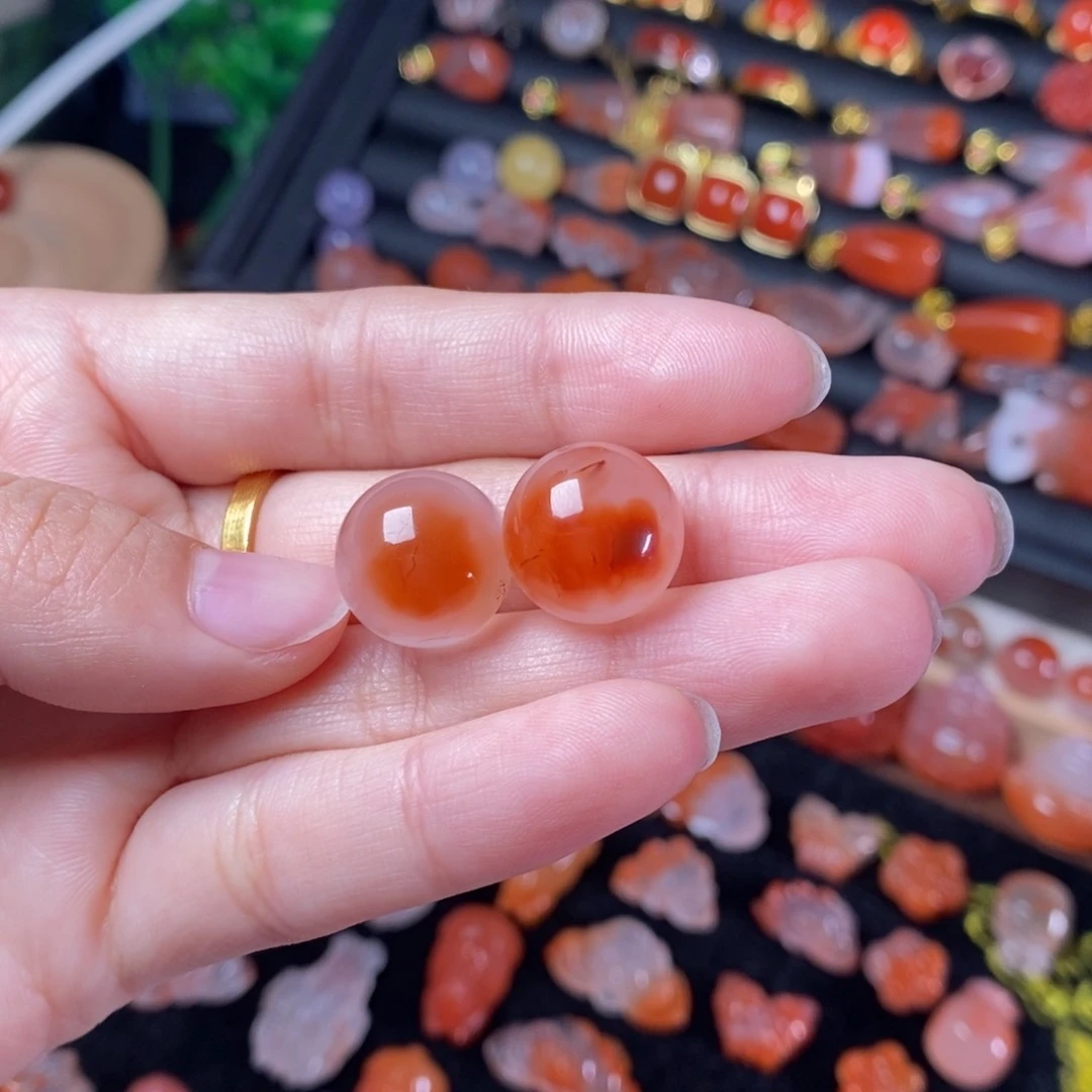 南红玛瑙颈饰未镶嵌至*