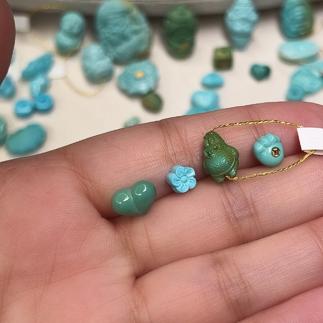 ****运绿松石未镶嵌珠宝半成品