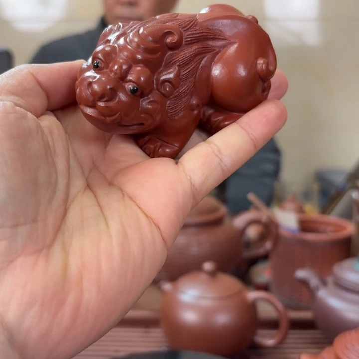 紫砂茶宠朱泥貔貅