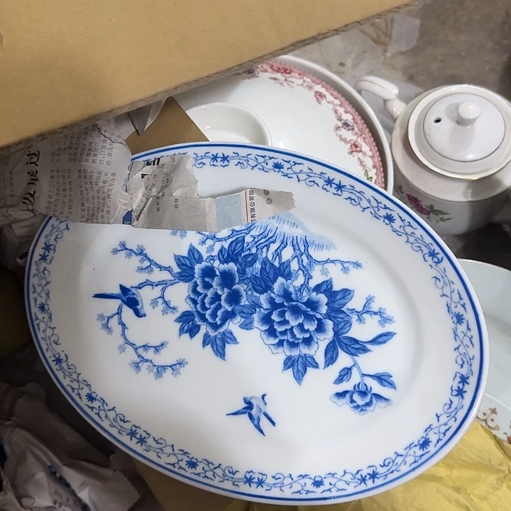 茶盏陶瓷盘子啥都有