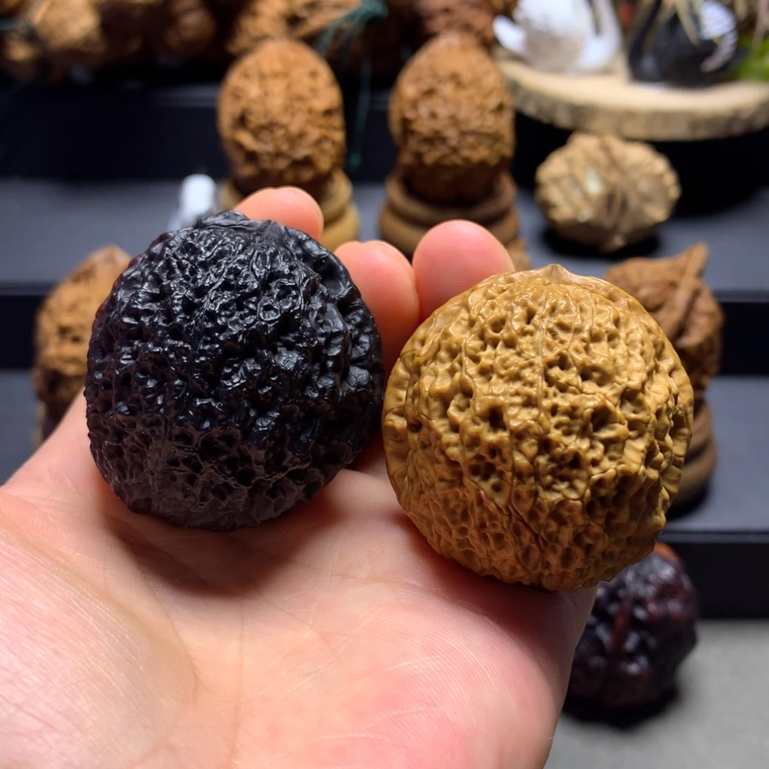 文玩核桃把件啦**啦水龙纹铁狮子44