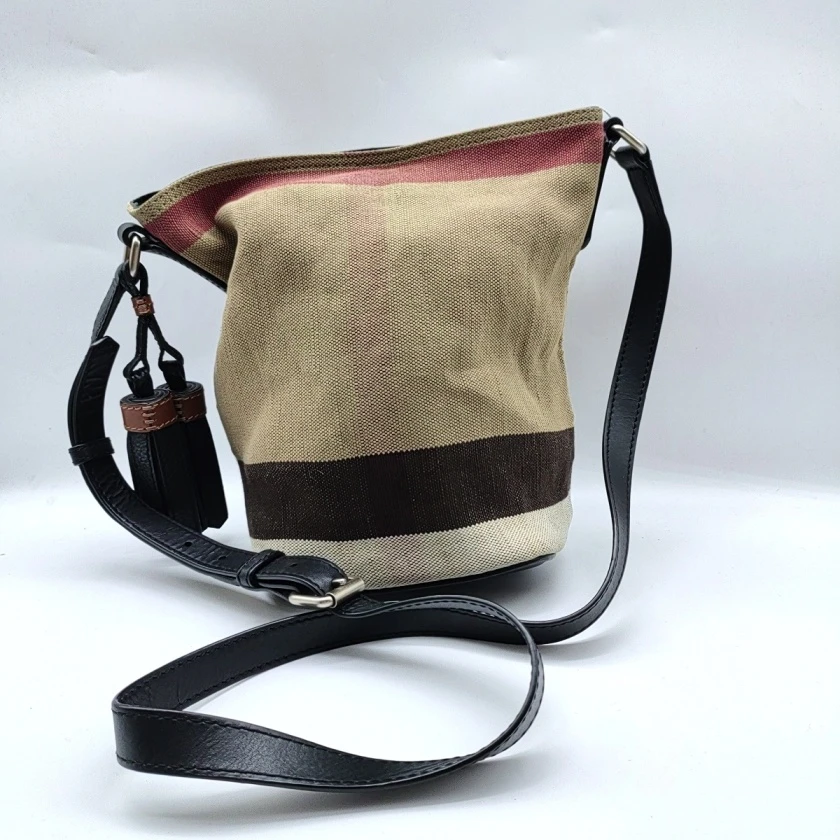 95新 BURBERRY/博柏利 帆布格纹单肩水桶包 1409 0145