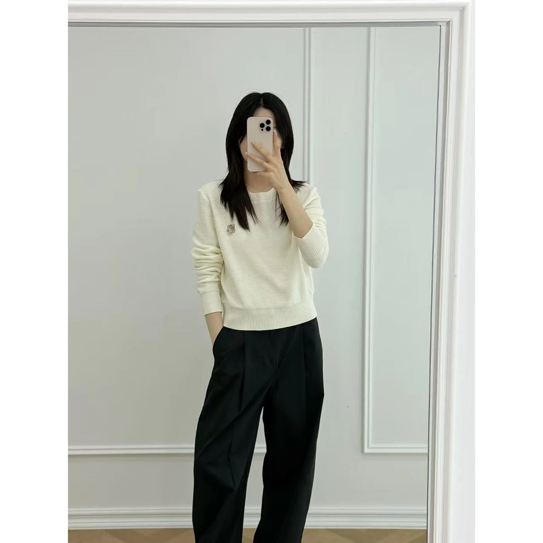 『朱小姐』新款胸前精美刺绣圆领羊毛毛衣 G285