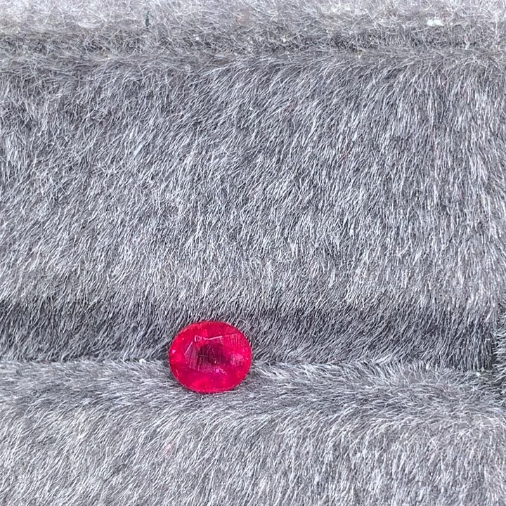 裸石红宝石肉*子0.74克拉