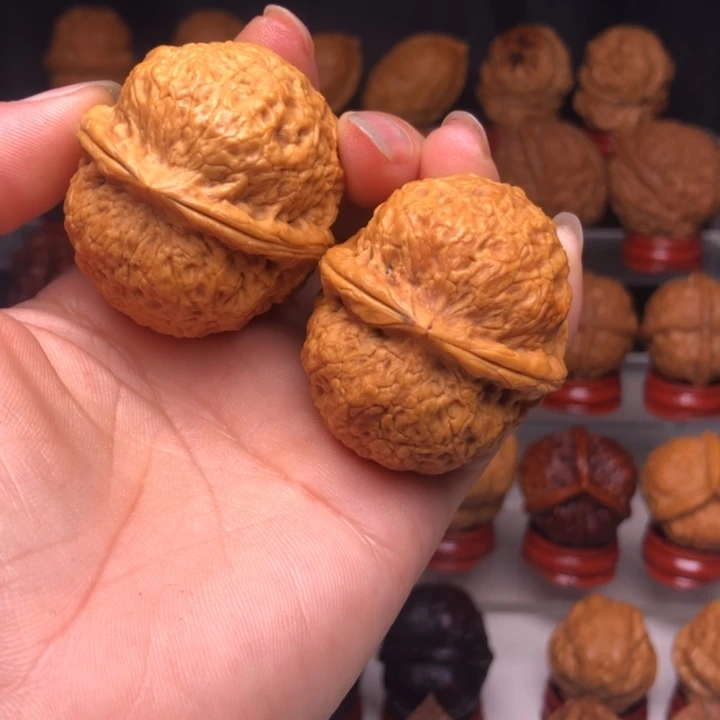 吊坠桃核10团凤绣球