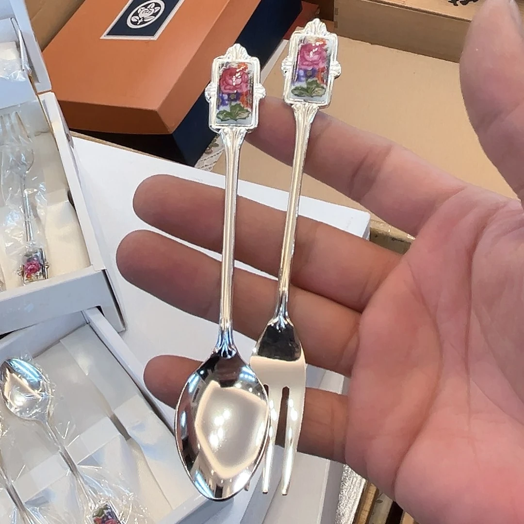 盖碗在家待一段时光吧这两人在