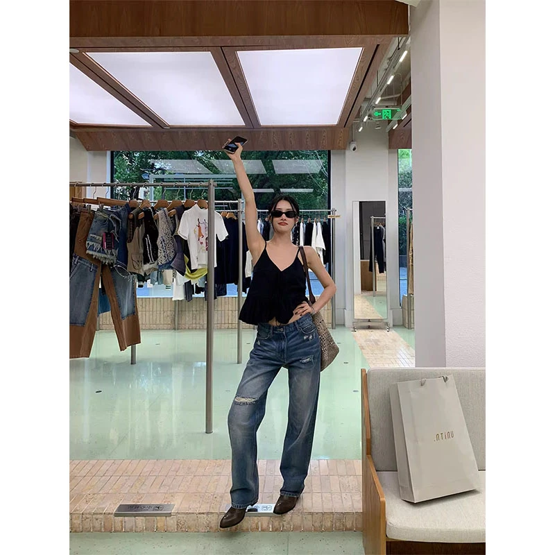 2025夏季新款气质荷叶边黑色吊带背心上衣百搭直筒显瘦休闲牛仔裤