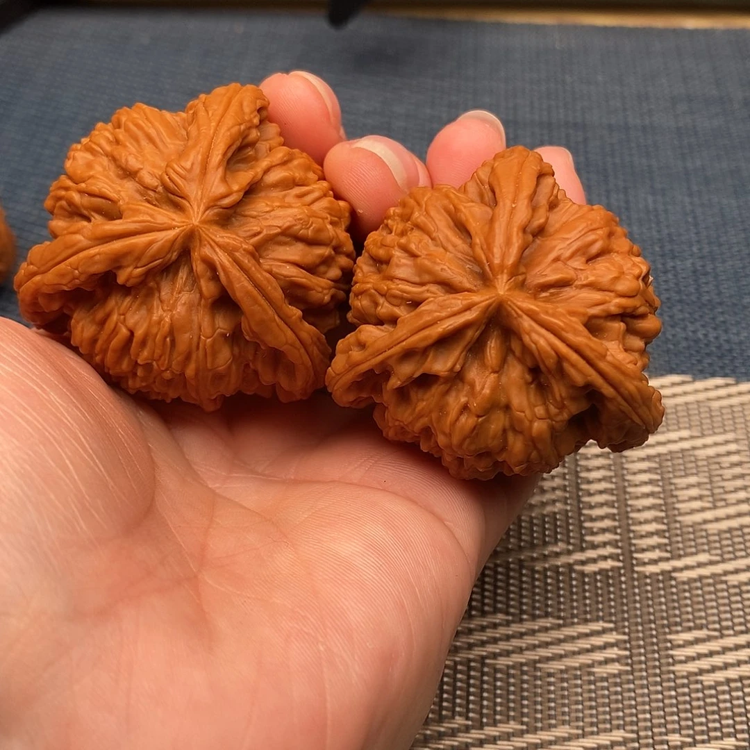 ****财吊坠文玩核桃三棱