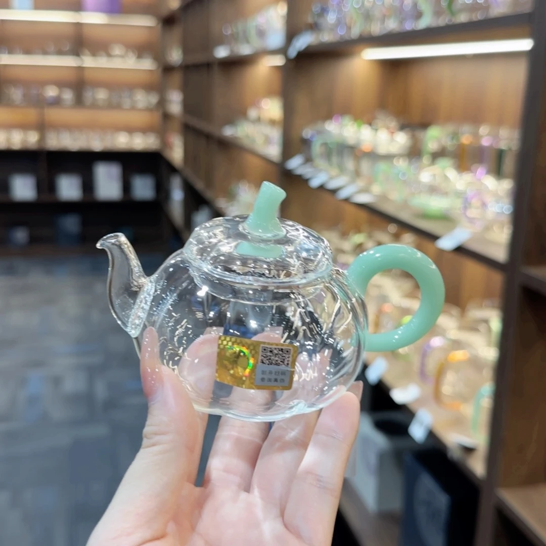 禾器福蔓壶浅玉色。。。。