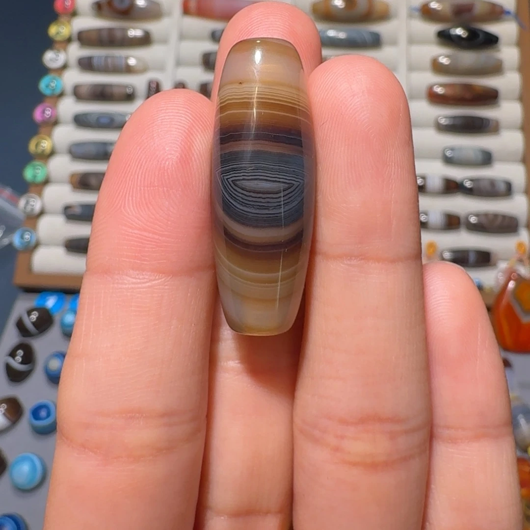 玛瑙/玉髓未镶嵌珠宝半成品