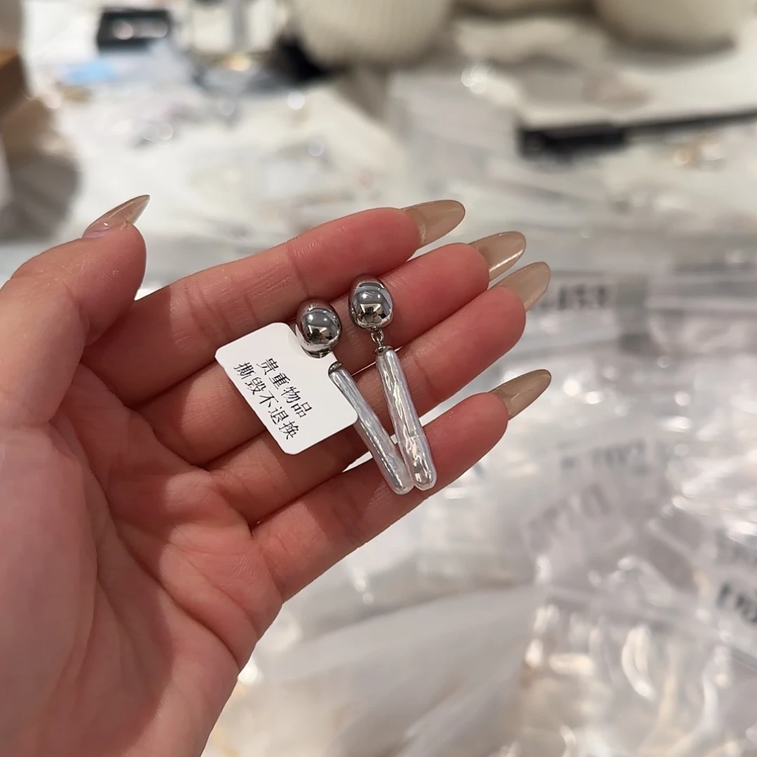 淡水珍珠耳饰合金