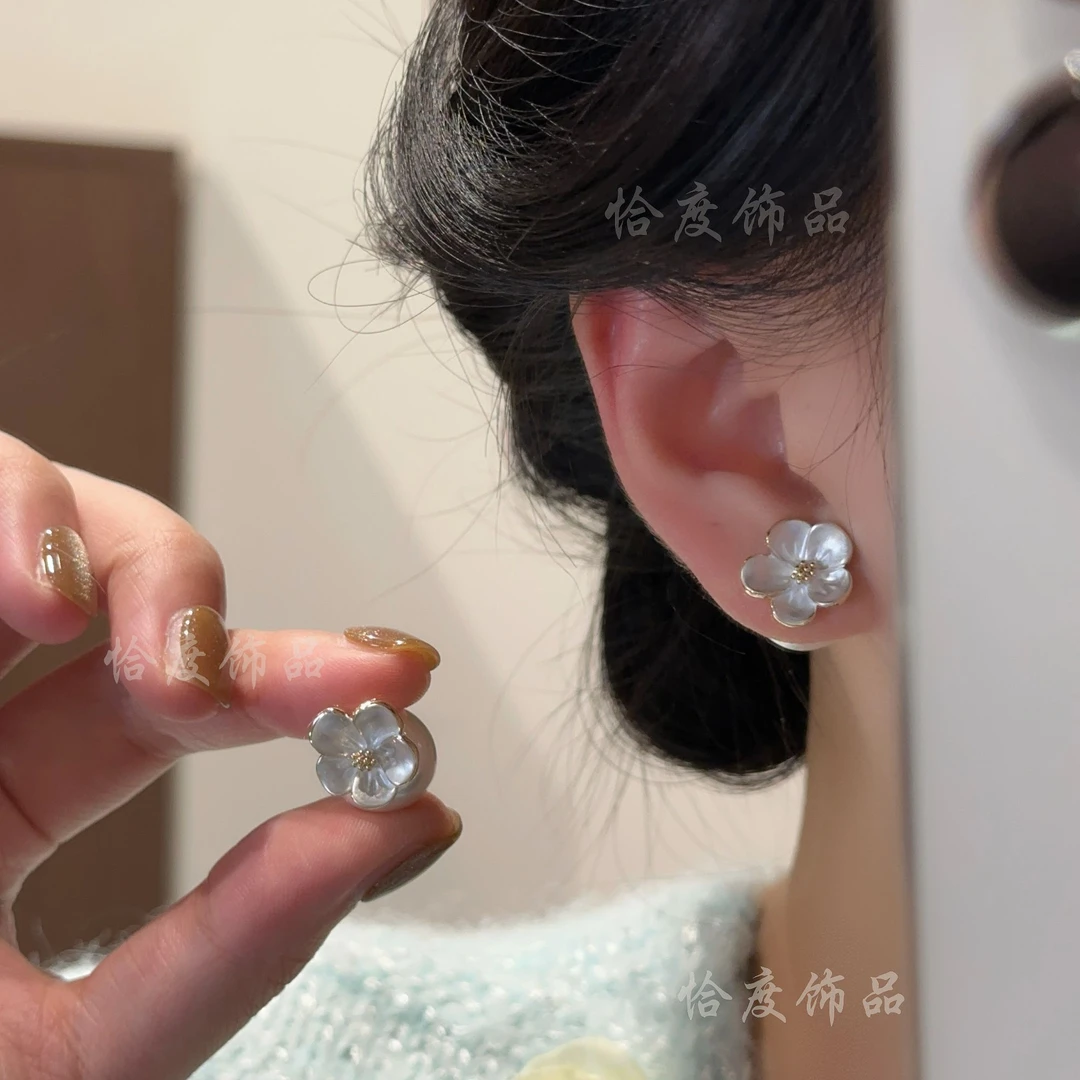 【恰度】温柔山茶花珠珠耳钉优雅气质