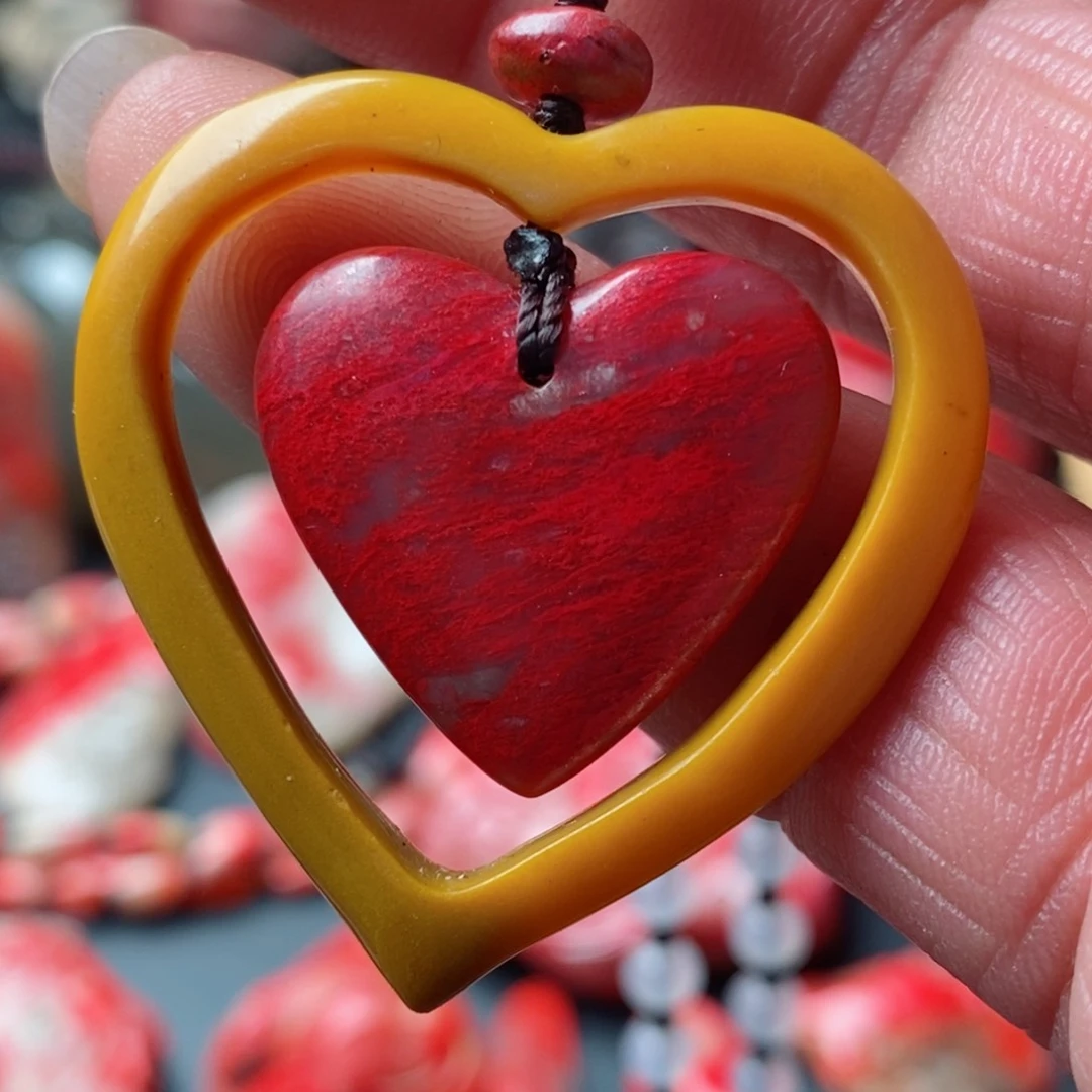 昌化鸡血石昌化鸡血石挂件