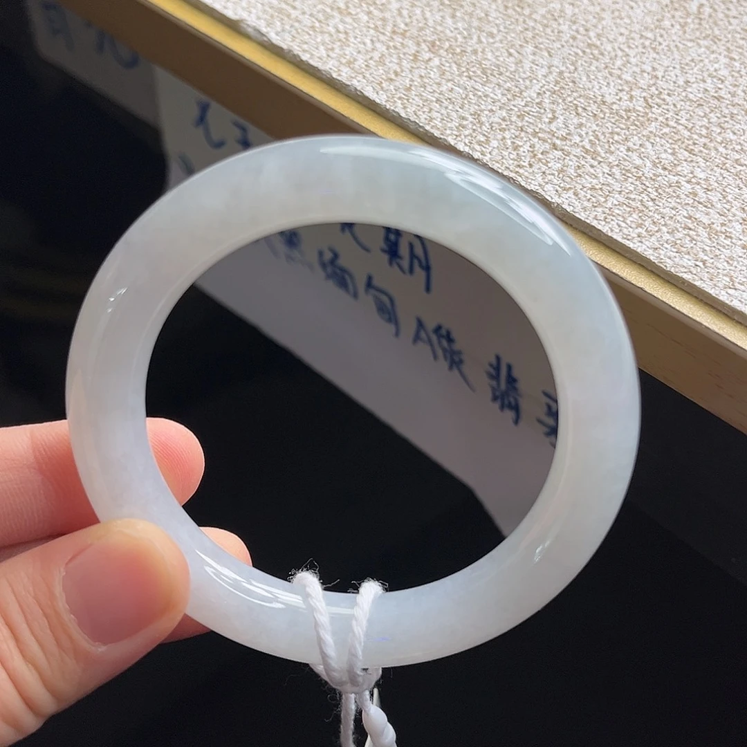 翡翠未镶嵌手镯手镯