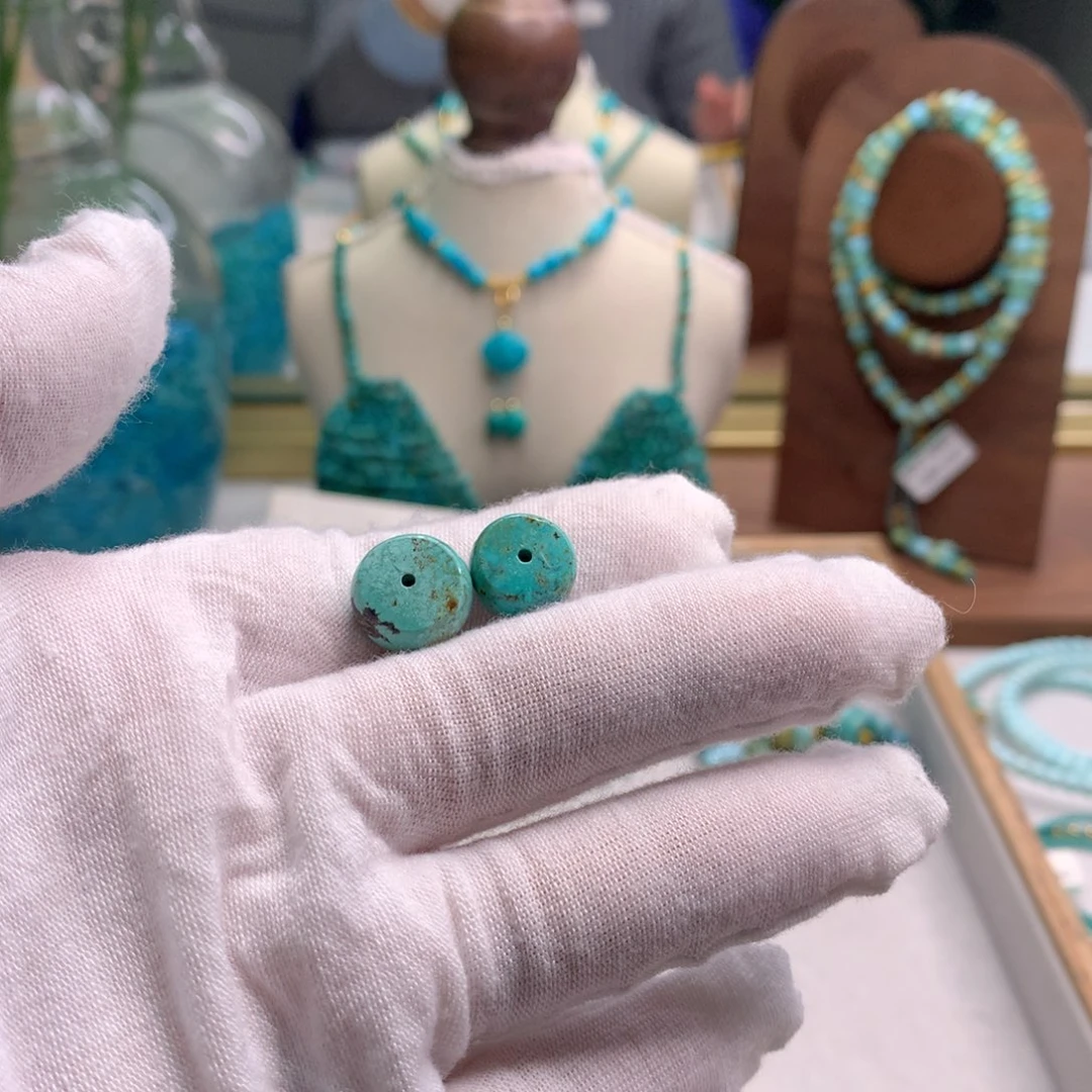 绿松石未镶嵌饰品