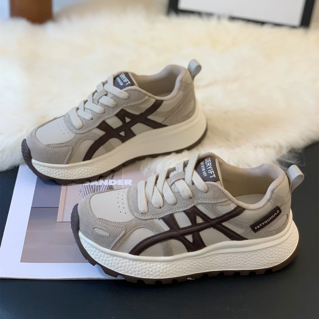 厚底增高韩系显脚小轻便舒适阿甘鞋女2025秋冬学生百搭超火休闲鞋