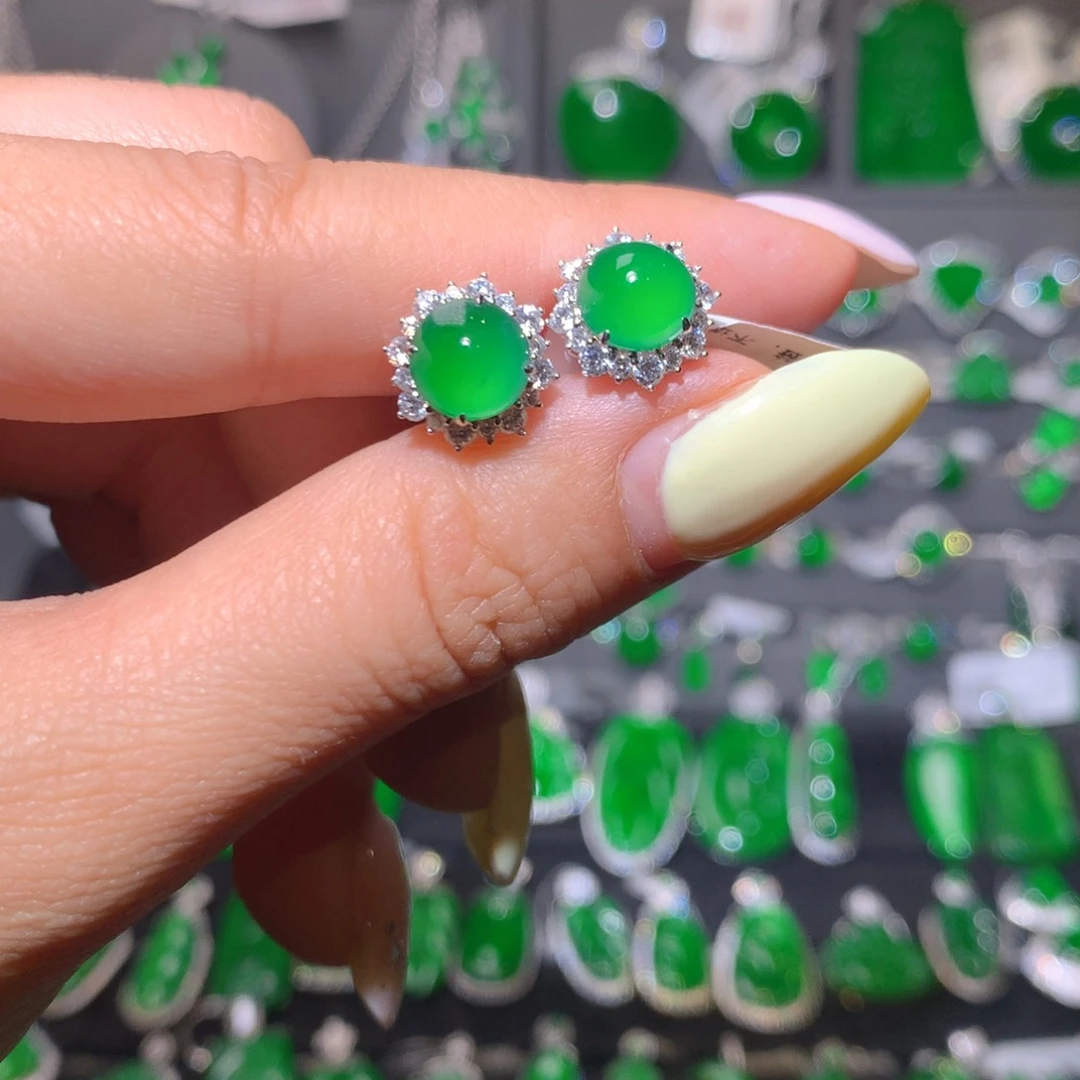 翡翠18K金镶嵌耳饰蛋面