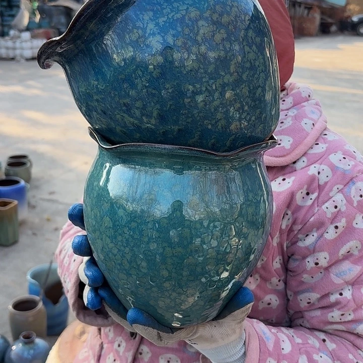 高度18厘米口径18厘米微瑕