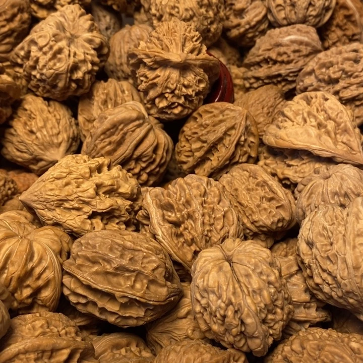 鸿***文玩核桃吊坠文玩核桃异形单只