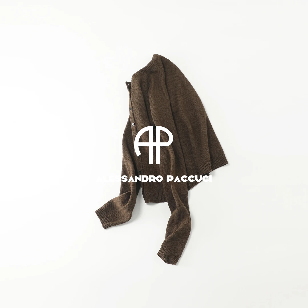 AP洛哥53200SK【比心】棉圆领爱心刺绣修身版时尚百搭复古针织开衫