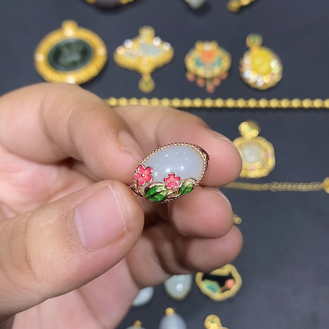 和田玉戒指银S925镀金镶嵌